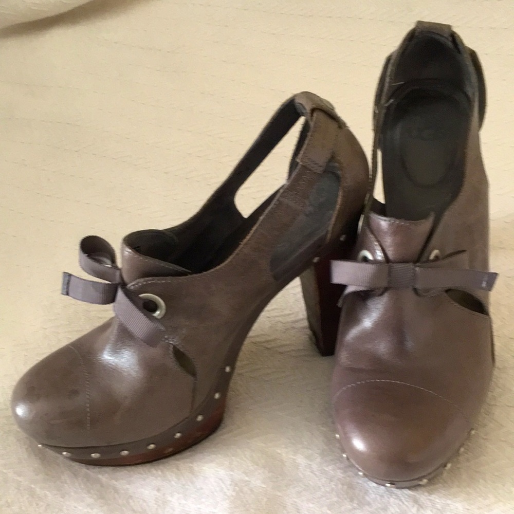 UGG Celestina Leather Platforms Charcoal High Heel
